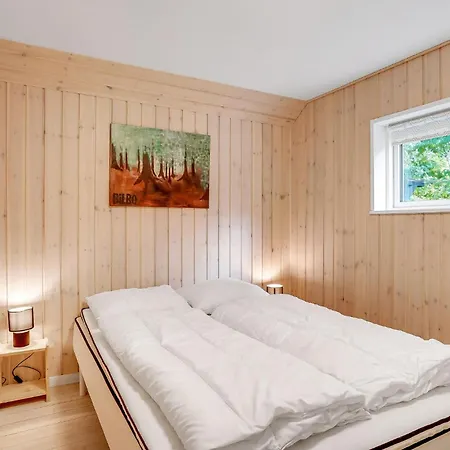 Three-bedroom In Skjern * Halby