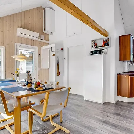 Three-bedroom In Skjern