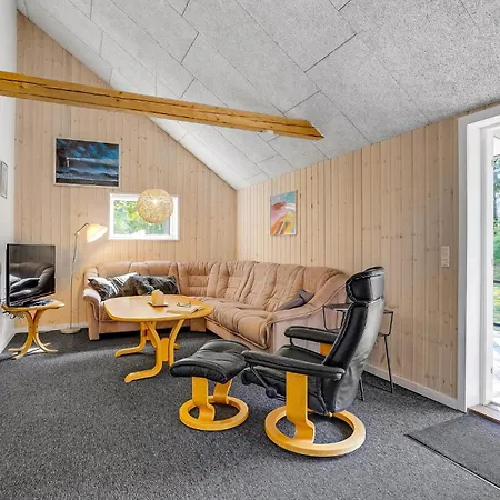 Three-bedroom In Skjern