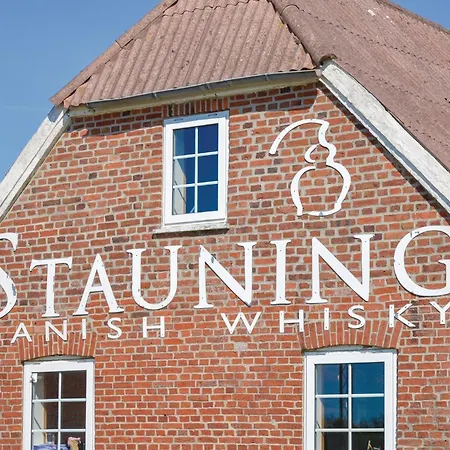 Three-bedroom In Skjern Halby